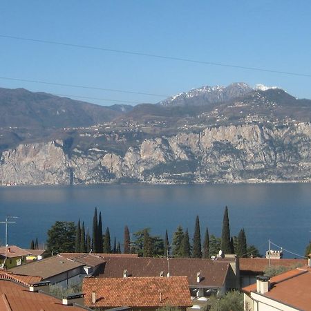 Casa Bianca Hotel Malcesine Bagian luar foto