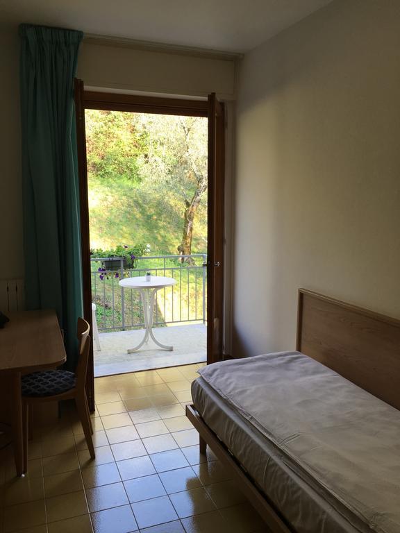 Casa Bianca Hotel Malcesine Bagian luar foto