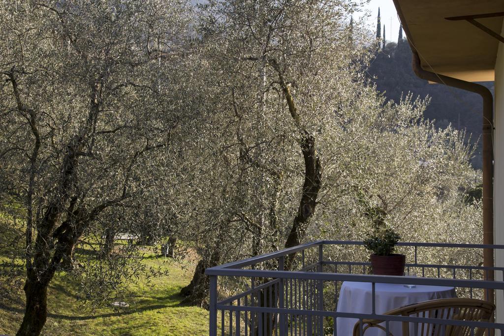 Casa Bianca Hotel Malcesine Bagian luar foto