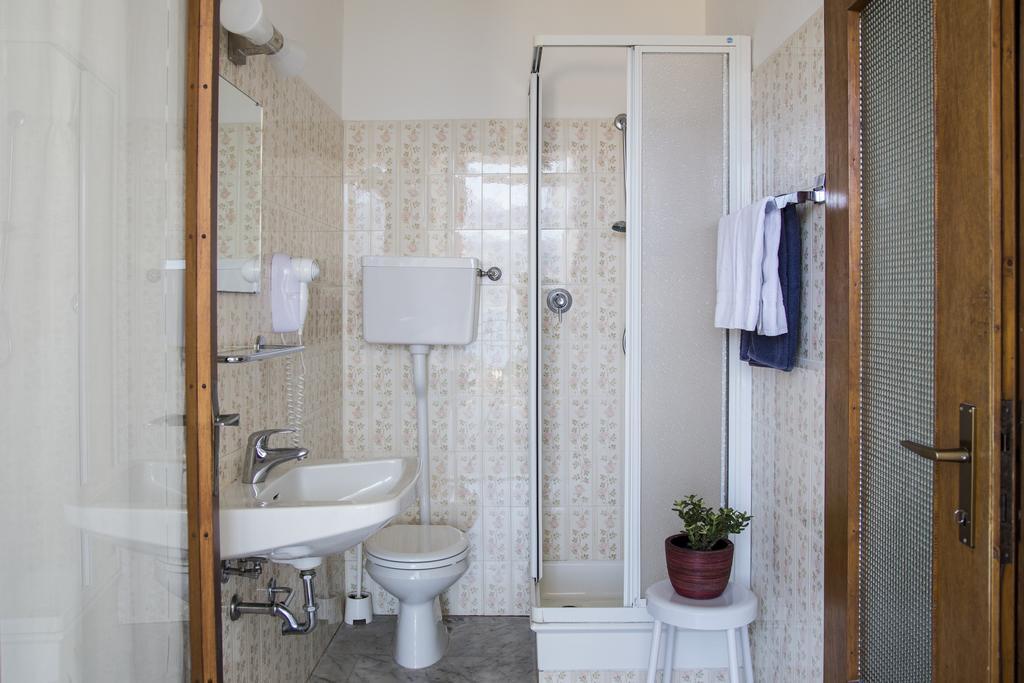 Casa Bianca Hotel Malcesine Bagian luar foto